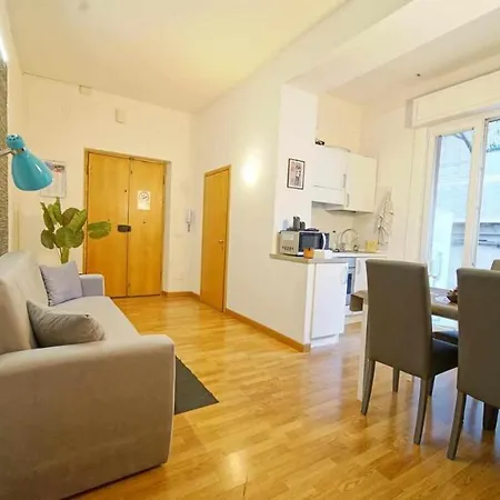 Destiny 4 Borgo Venezia *